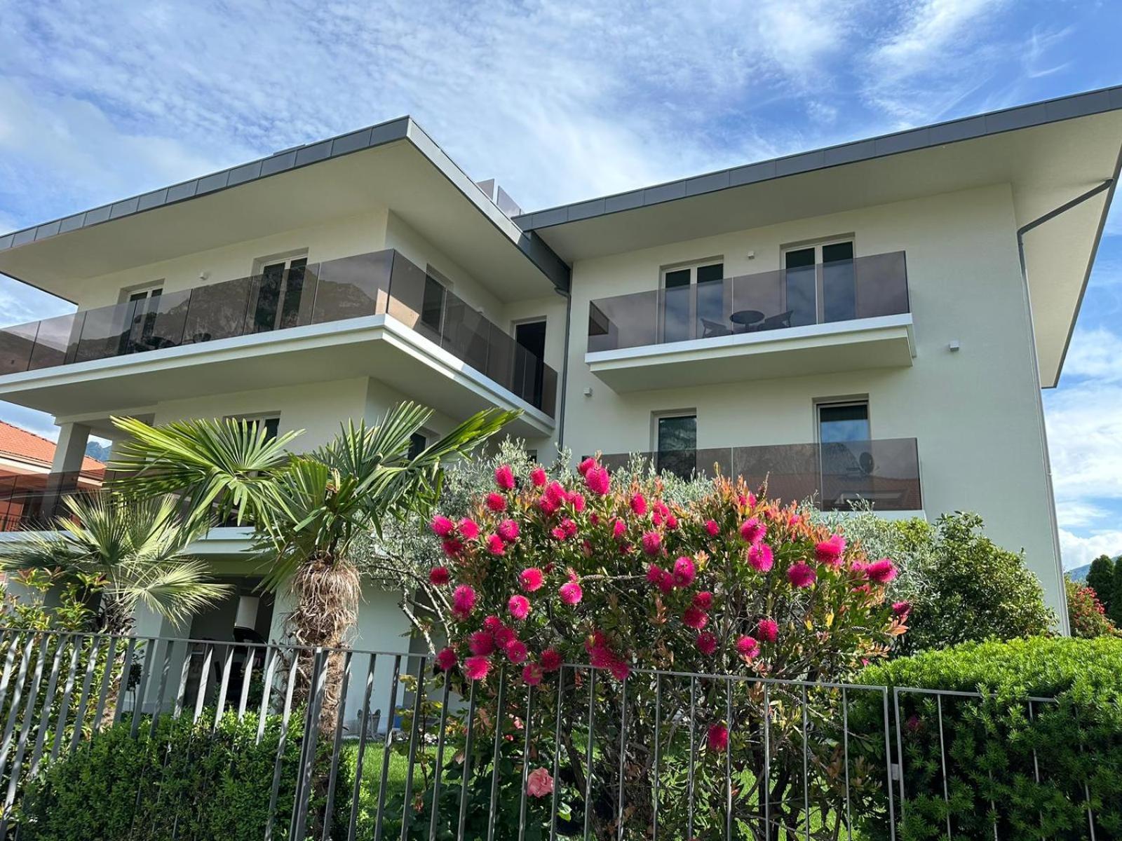 Residence Villa Dalila - Appartamento Dalila Riva del Garda Exterior photo