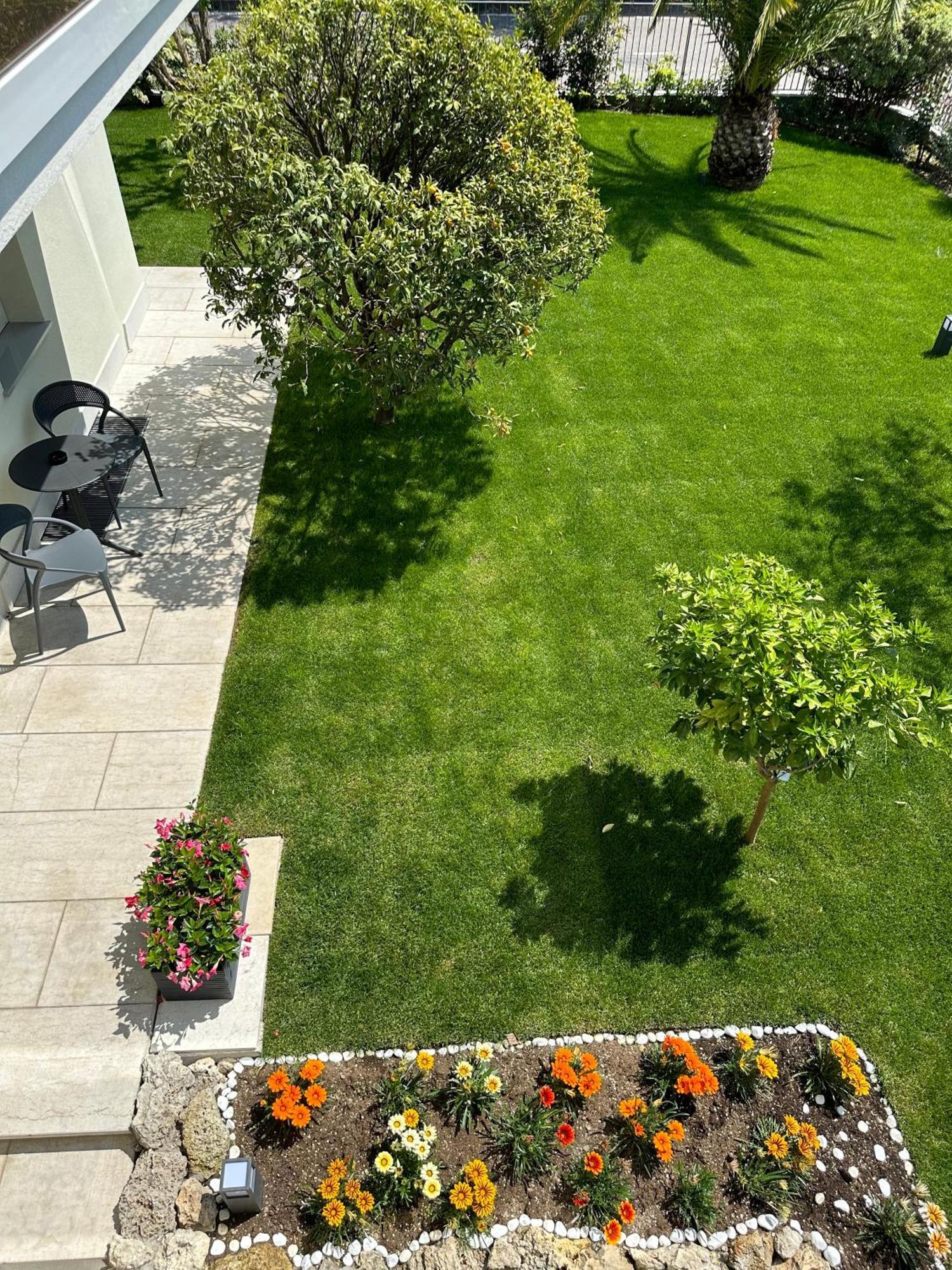 Residence Villa Dalila - Appartamento Dalila Riva del Garda Exterior photo